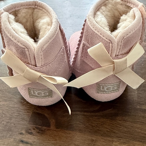 UGG Blush Baby Walker Booties - Picture 3 of 4